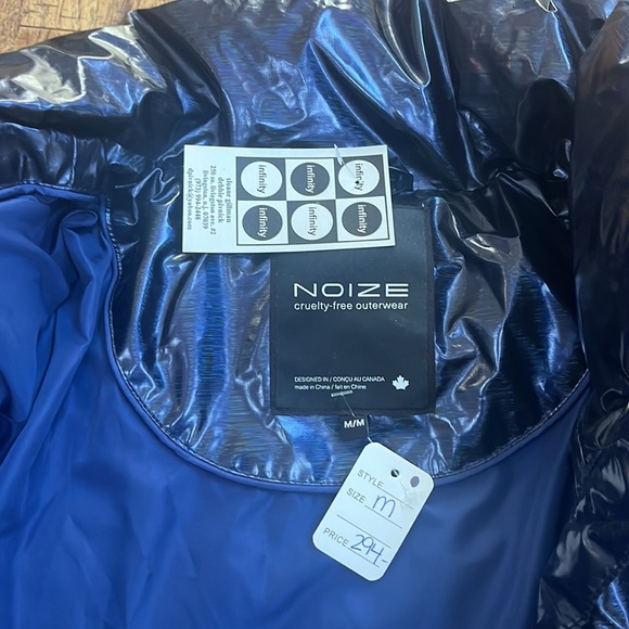 NWT Noize Woman’s Blue Puffer Jacket Size M - Picture 3 of 6